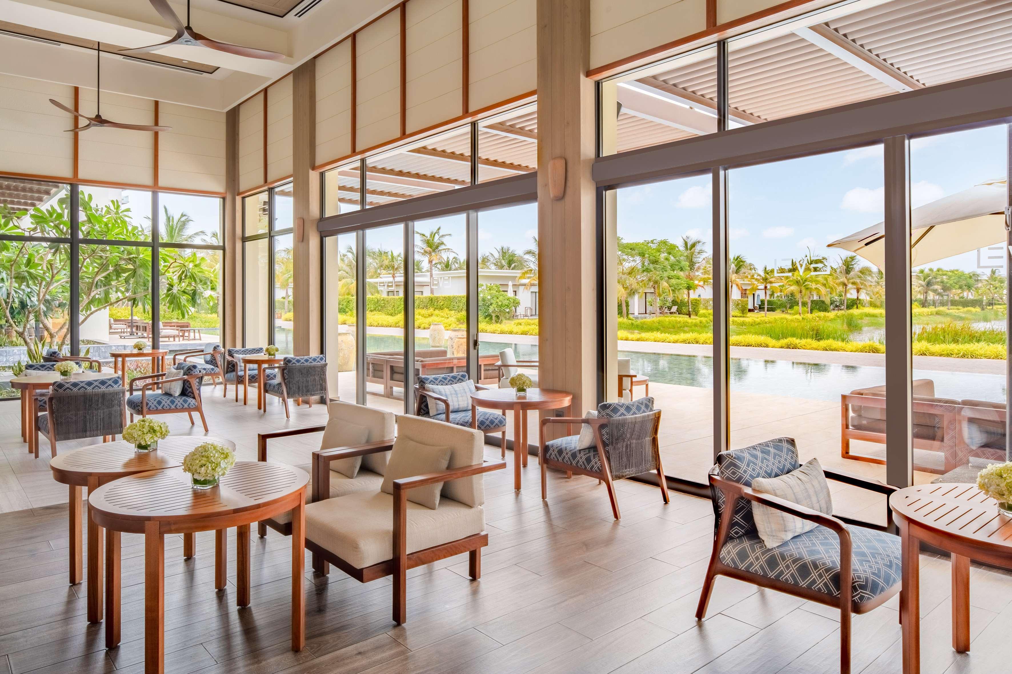 Melia Ho Tram Beach Resort Eksteriør bilde The Beach Club