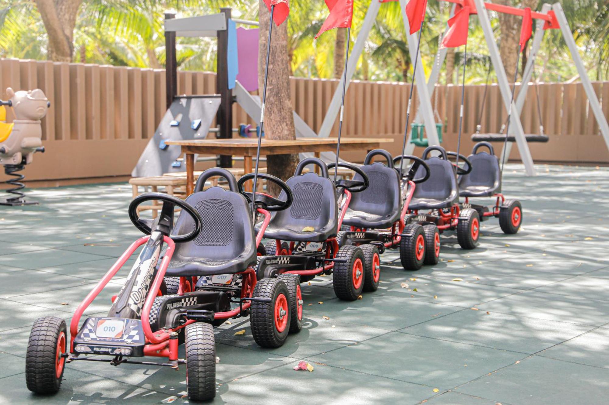 Melia Ho Tram Beach Resort Eksteriør bilde Kart racing